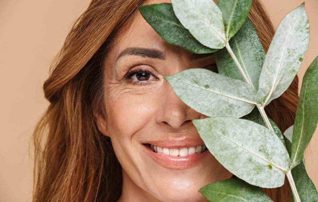 Aesthetic-Cosmetic-Surgery-aged